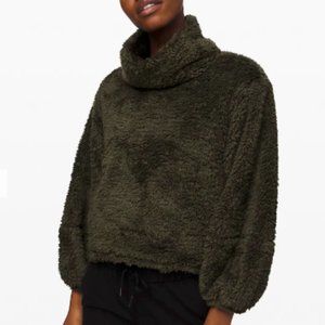 lululemon Warmth Restore Sherpa Pullover Olive M/L